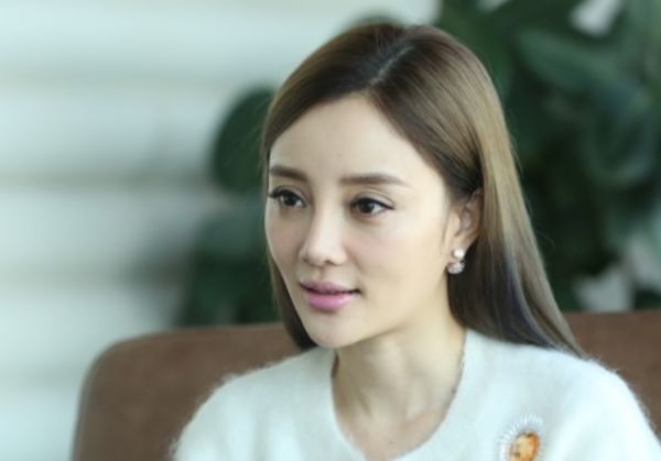 被骗走“巨额”钱财的4位女星, 李小璐算一位,