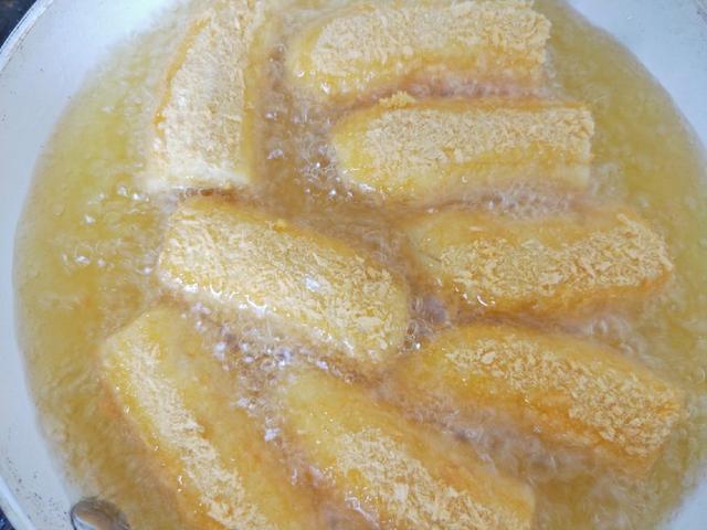 香蕉怎么炸才会酥脆 a468e968d7714e4982eb758b76df5e36.jpeg