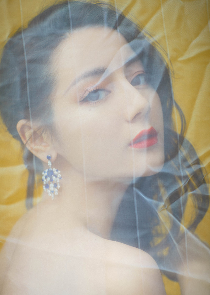 热巴荣获年度最受关注明星 2020年希望有更多