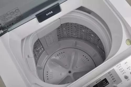 洗衣机比马桶还脏几百倍？以后千万别再这样洗衣服了！ 