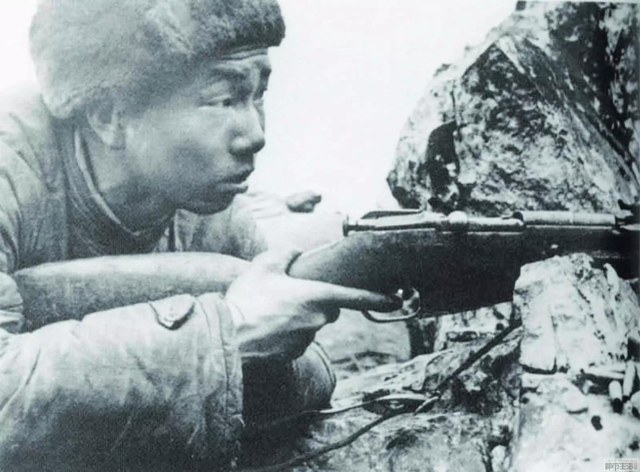 瞄准镜排行_这个老外用狙不需瞄准镜,杀敌却排行第一,我国也有一位狙击英雄