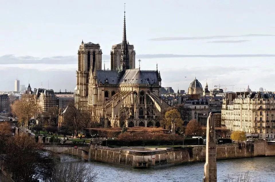 巴黎圣母院大火后,目前状况如何?可以参观吗?