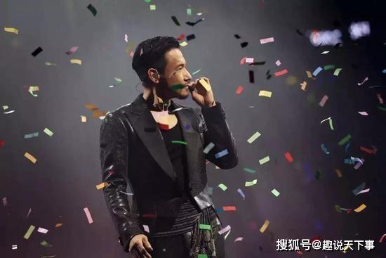演唱会开始5天前主唱去世，却无一人退票，这是