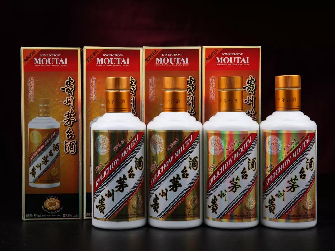 【特殊版本】2017年卡慕茅台酒4瓶一组本组拍品为各位茅友选择的是1瓶