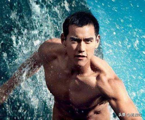 娱乐圈的“黄金剩男”，胡歌上榜，一个比一个