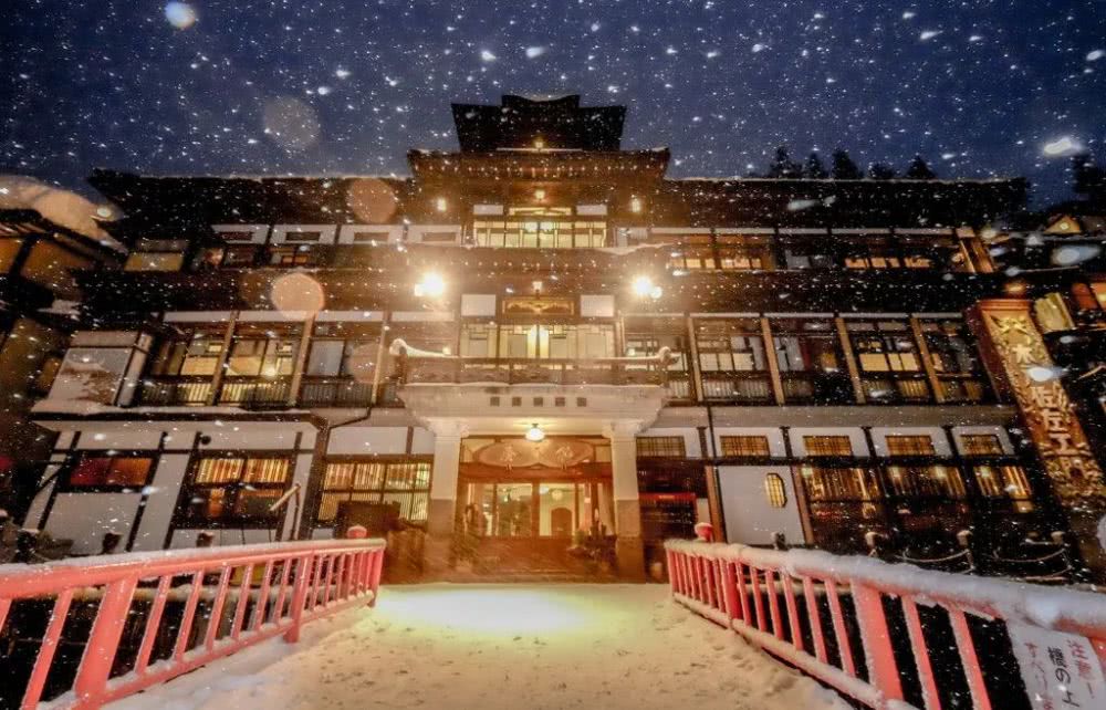 日本惊现现实版的《千与千寻》油屋,童话世界也不过如此了