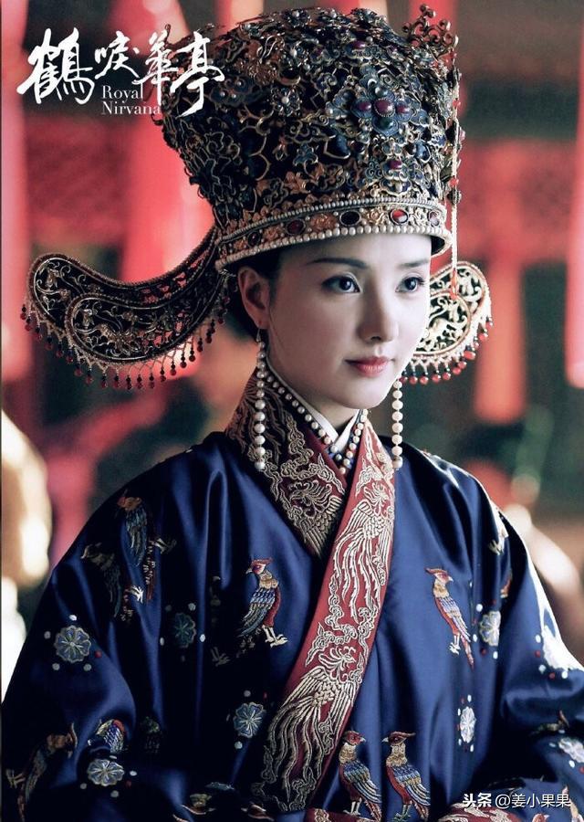 苗圃也在古装剧《鹤唳华亭》中扮演了一次反派赵贵妃,赵贵妃在上面的