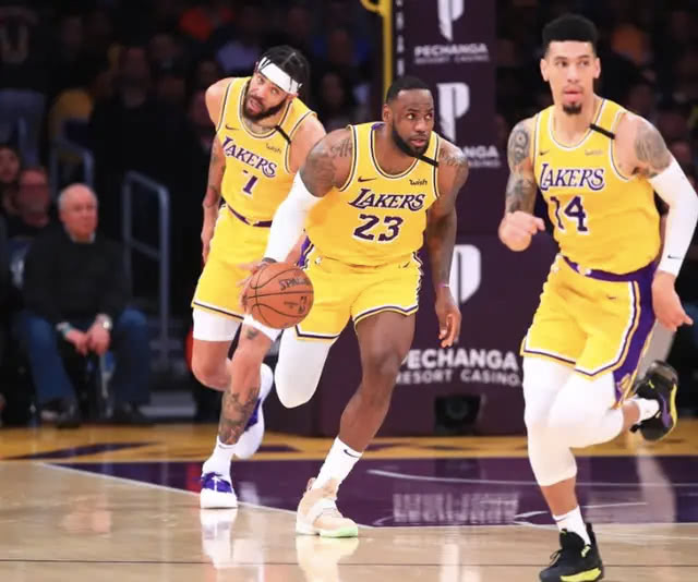 全明星排名_库里2021全明星图片