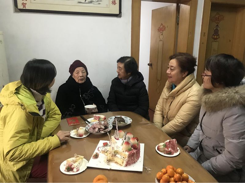 送百岁老人礼物排行榜_一份给百岁老人的生日礼物