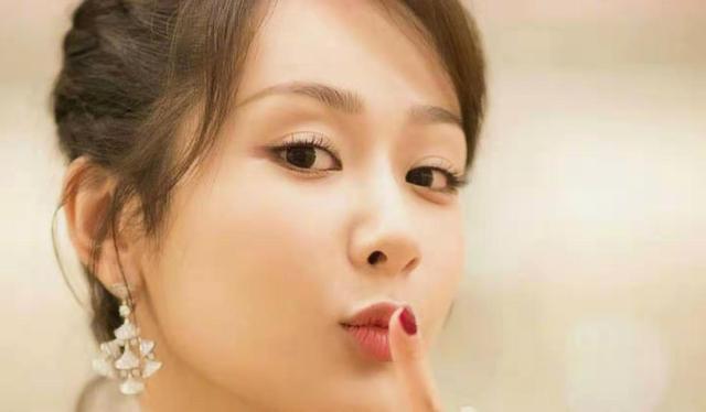杨幂杨颖杨紫 三杨 首同框,杨紫一句话把杨幂逗得合不拢嘴图片 19132 640x374
