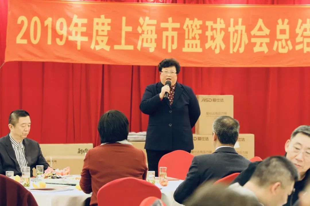 波夏敏亮 卜令轩 王秋辰 孔繁强2019年度优秀教练员名单冯立峰 李 仁