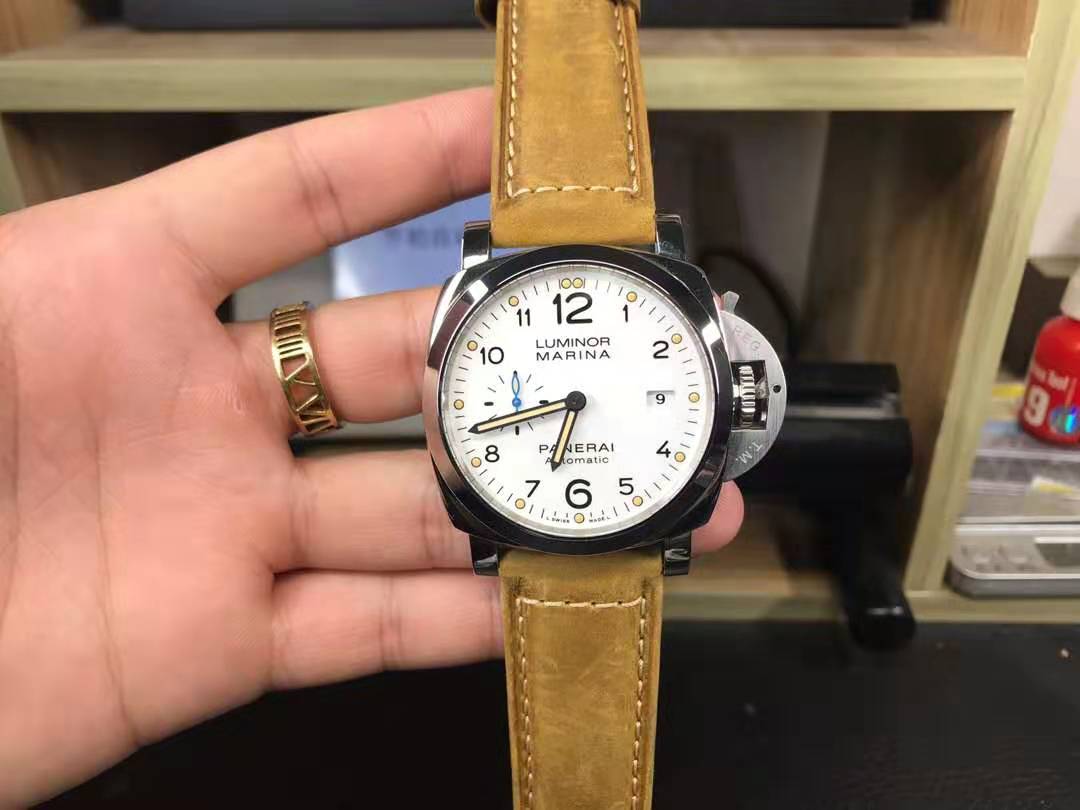 ���ɺ�pam523������ϸ��չʾ,42mm�ߴ�Ҳ������תС����