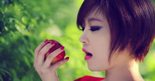 【你见过果肉是红色的苹果吗？吃完皮肤光滑细腻，眼睛透亮！】