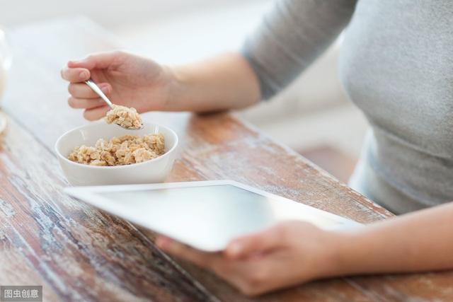 八个月宝宝早餐吃什么 062f7123d799471999de7886a1cd09ea.jpeg