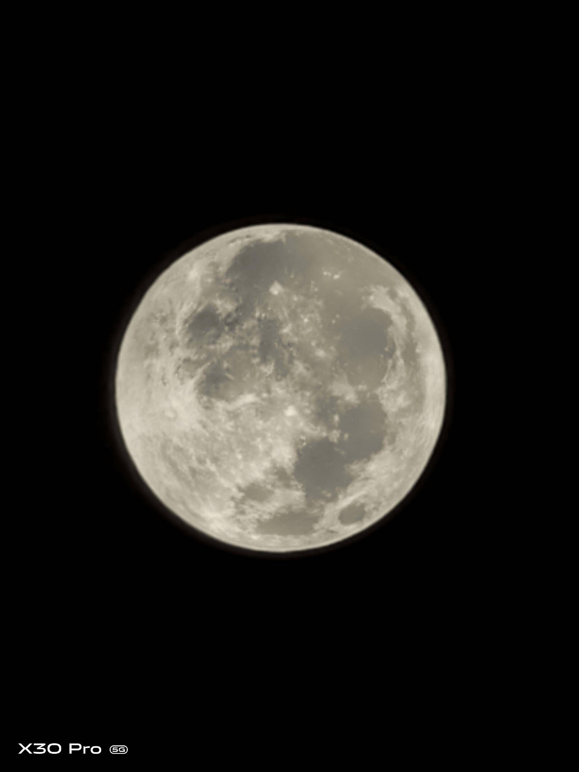 60倍变焦赏月不是梦vivo x30为你带来月宫美景