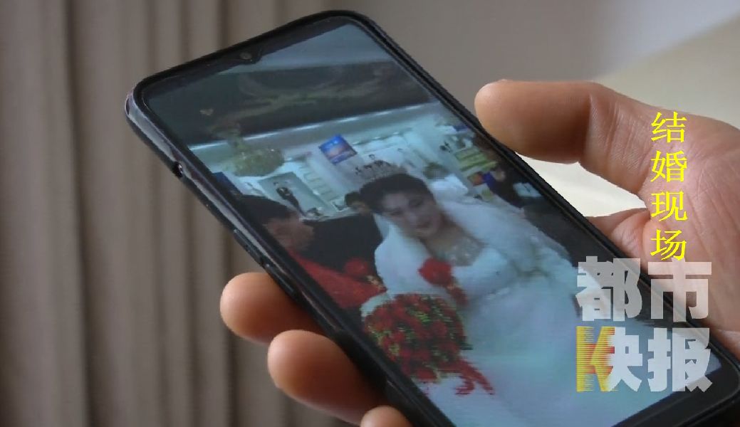 如何正常看老婆手机 40851e87646b4678b5440ca0b6cffdb8.jpeg