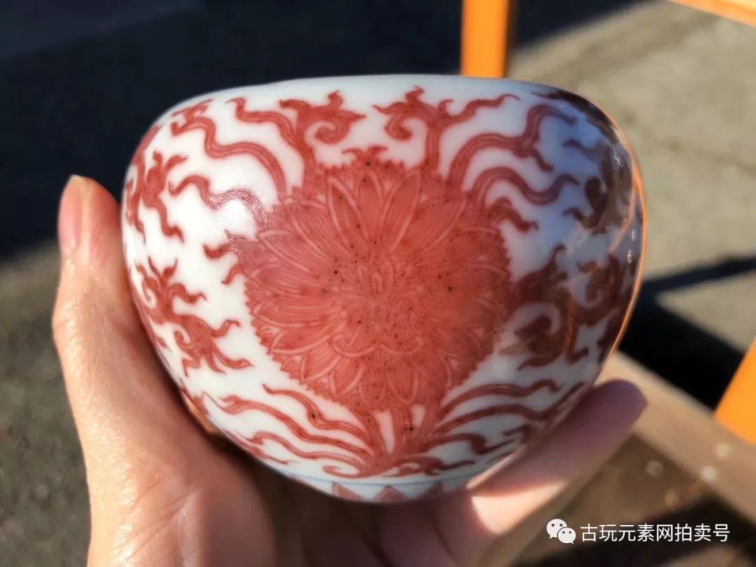 昨夜美国加州一小拍41万美金高价成交一残损“康熙釉里红苹果尊”_搜狐网