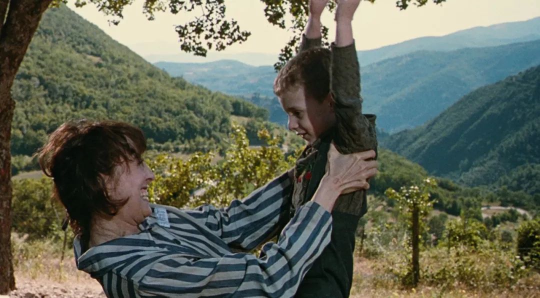 2020首部催泪电影:父母之爱,是一场精心编造的