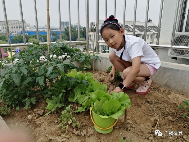 爱生活爱自然的女孩尹梓涵