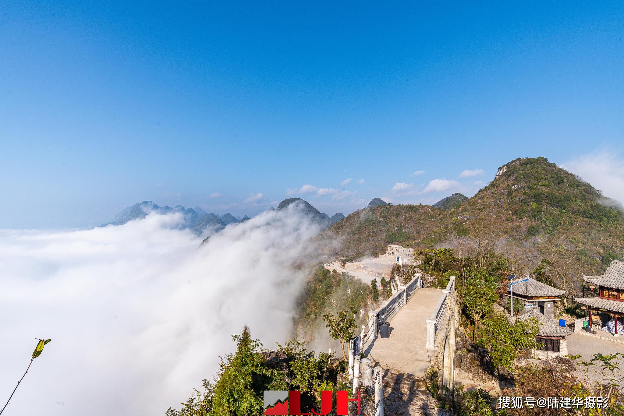 登兴义玉皇顶赏云海居然不识万峰林的真面目