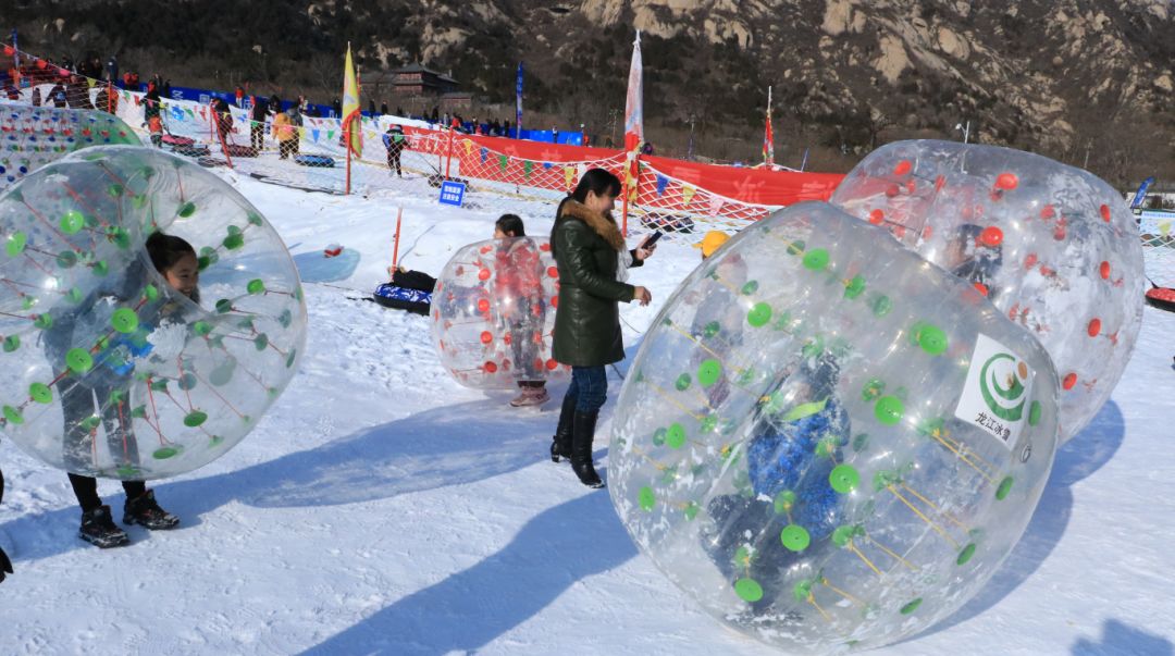 凤凰岭冰雪文化节今天开启现场太嗨了