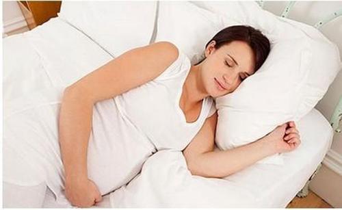 【孕妇的睡姿为什么需要和胎儿的睡姿保持一致？】