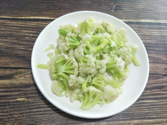 花菜是花的什么部分 83a0152b71944ebeaac4114b16d8b593.jpeg