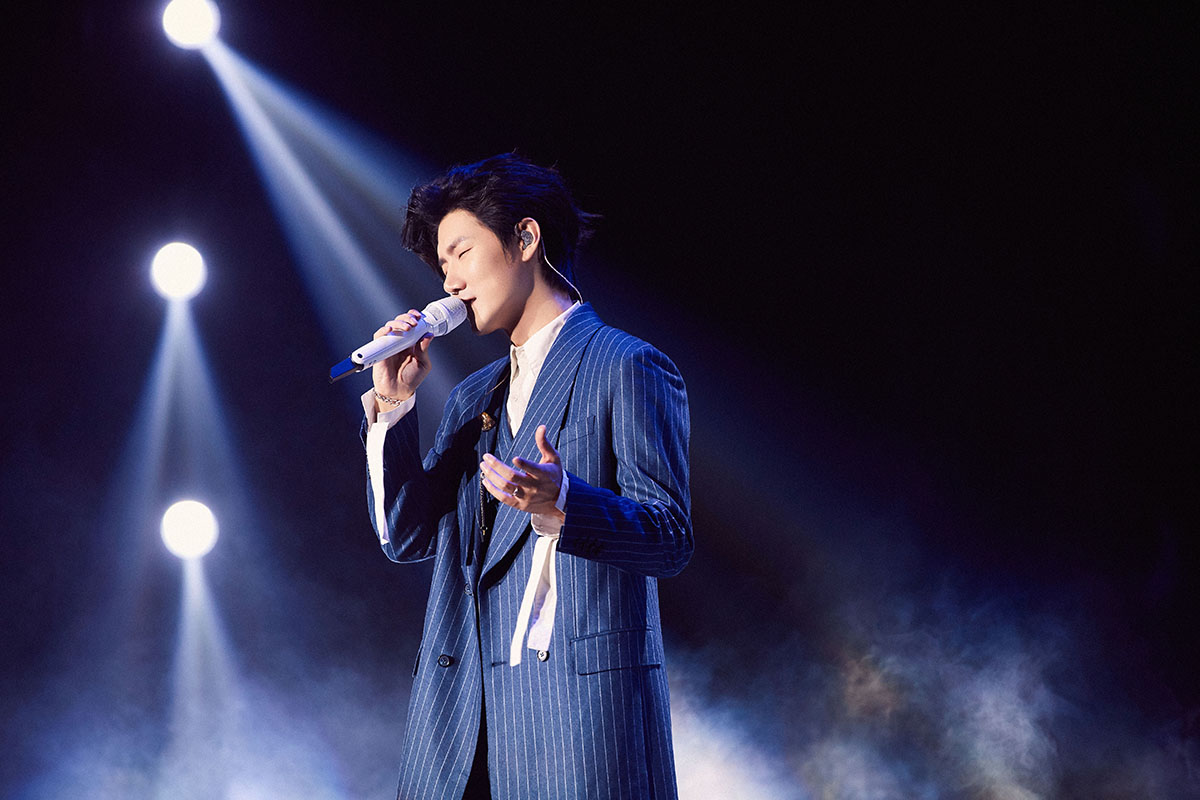 历史上的今天4月9日_1985年王晰出生。王晰，中国男歌手。