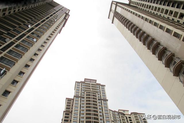 楼市磨刀霍霍？1年时间，4家开发商卖了2万亿房