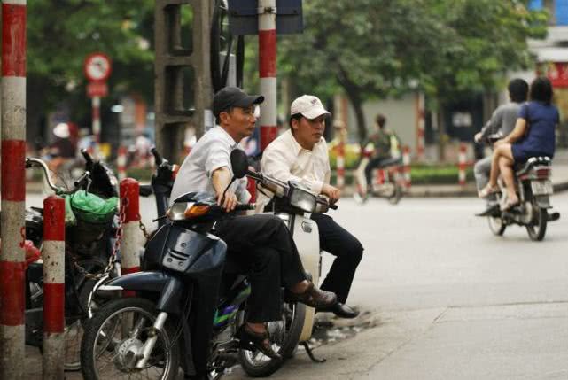 越南总人口_中国、越南历年老年人(65岁及以上)占总人口比重比较--快易数据