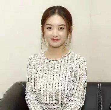 赵丽颖独眼龙造型也不输杨幂甜美风女孩想艳压全场其实很简单