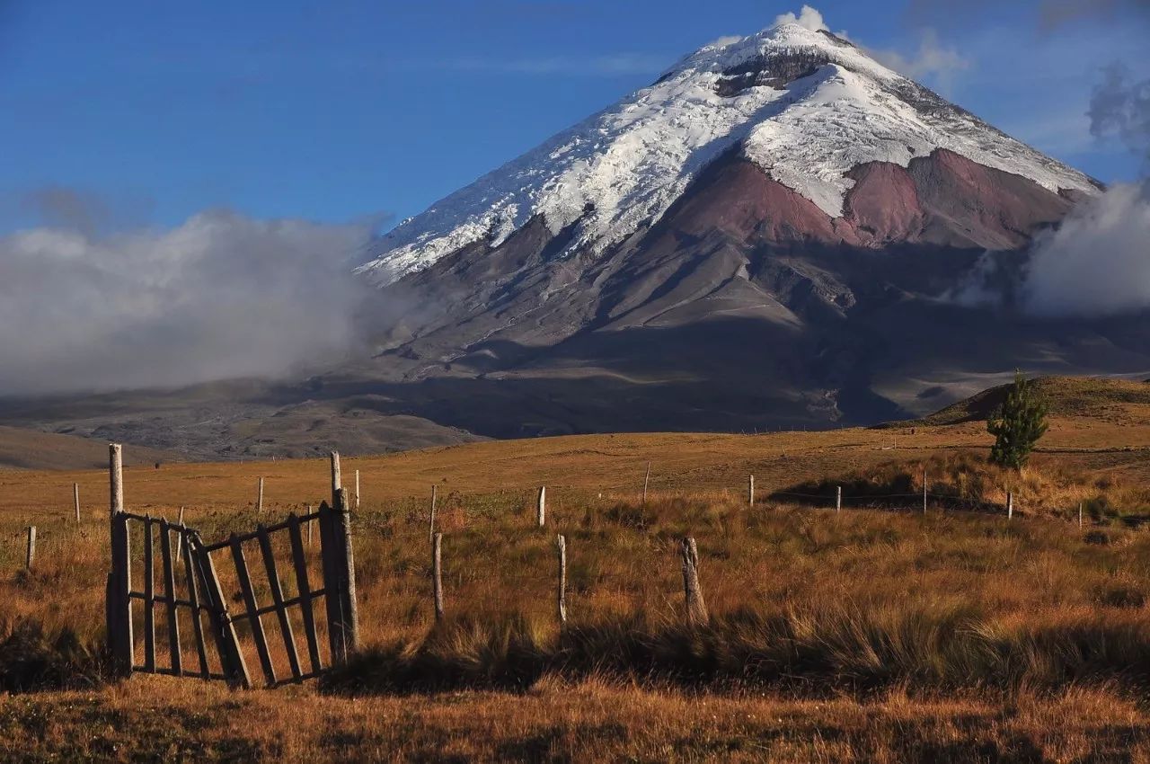 科多伯西火山是世界上最活跃的火山之一,自1738年以来的279年间,科多