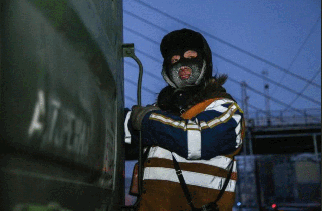 fc60993ac8024b1bbd8832cde0931c8d.gif