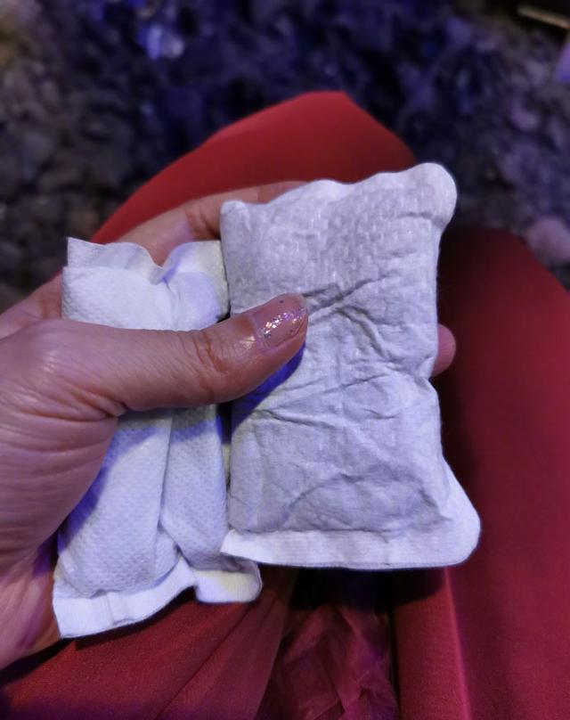 如何使用暖宝贴视频 010a19bdf02d48de8803579ac487f08f.jpeg