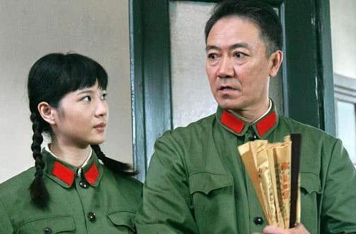 她演“李云龙老婆”走红，嫁百亿富豪竟是骗子