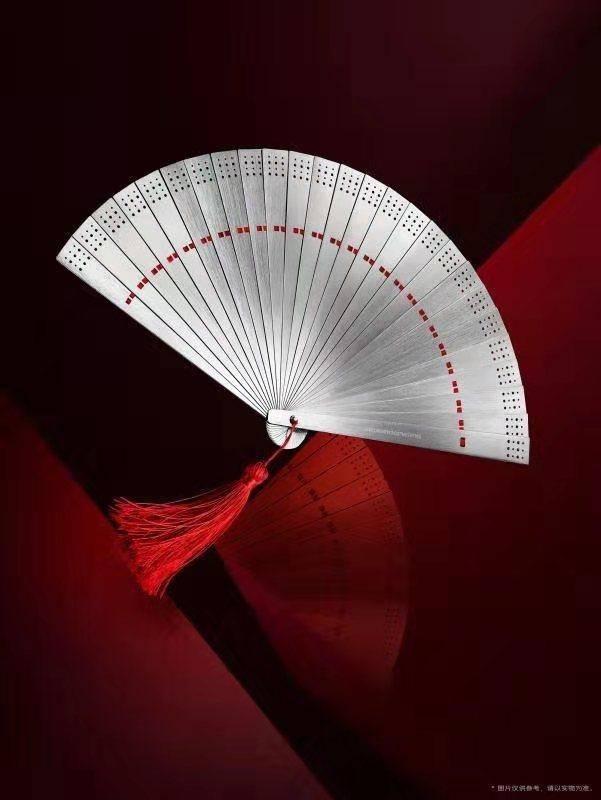 融合时尚科技,vivo和设计师王大仁推出的新年定制叫人眼前一亮!