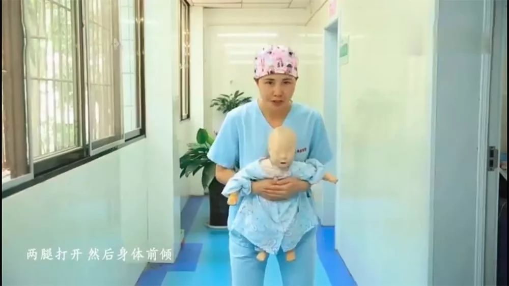 母婴频道.：“妈妈，我吃了顿饭，怎么就成了植物人？”过年时，这些食物请不要喂给我孩子