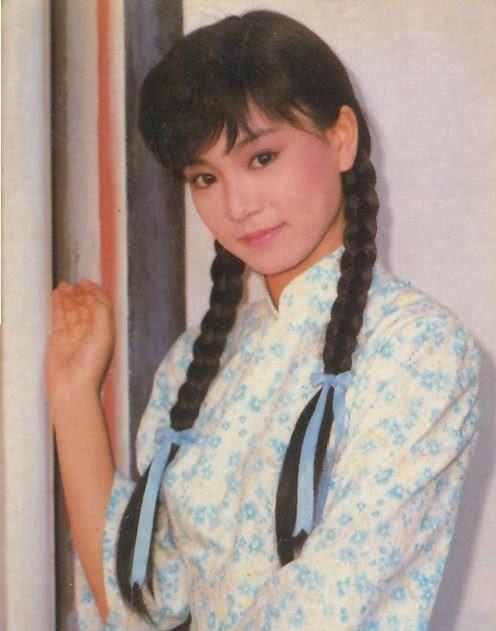 她是最惨“琼女郎”，婚后遭丈夫背叛，如今6