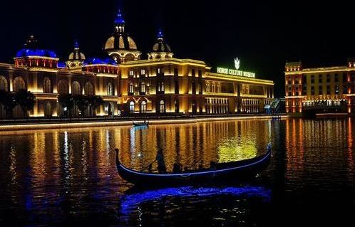 【vip尊享:张家港赏梅 · 观海澜飞马水城夜景 秀水晓