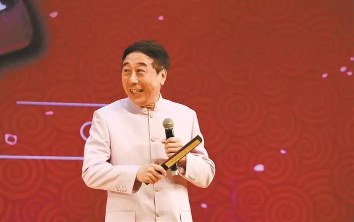 「八卦爆料」那些年里的春晚“老面孔”现状如何?,原创鼠年春晚流量明星扎堆