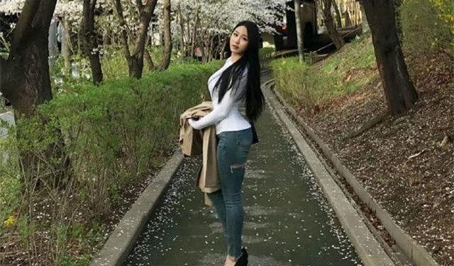 搞笑GIF趣图:最美好的幸福就是你不要转过身 作者: 来源:搞笑小恶魔 搞笑GIF趣图:最美好的幸福就是你不要转过身 作者: 来源:搞笑小恶魔