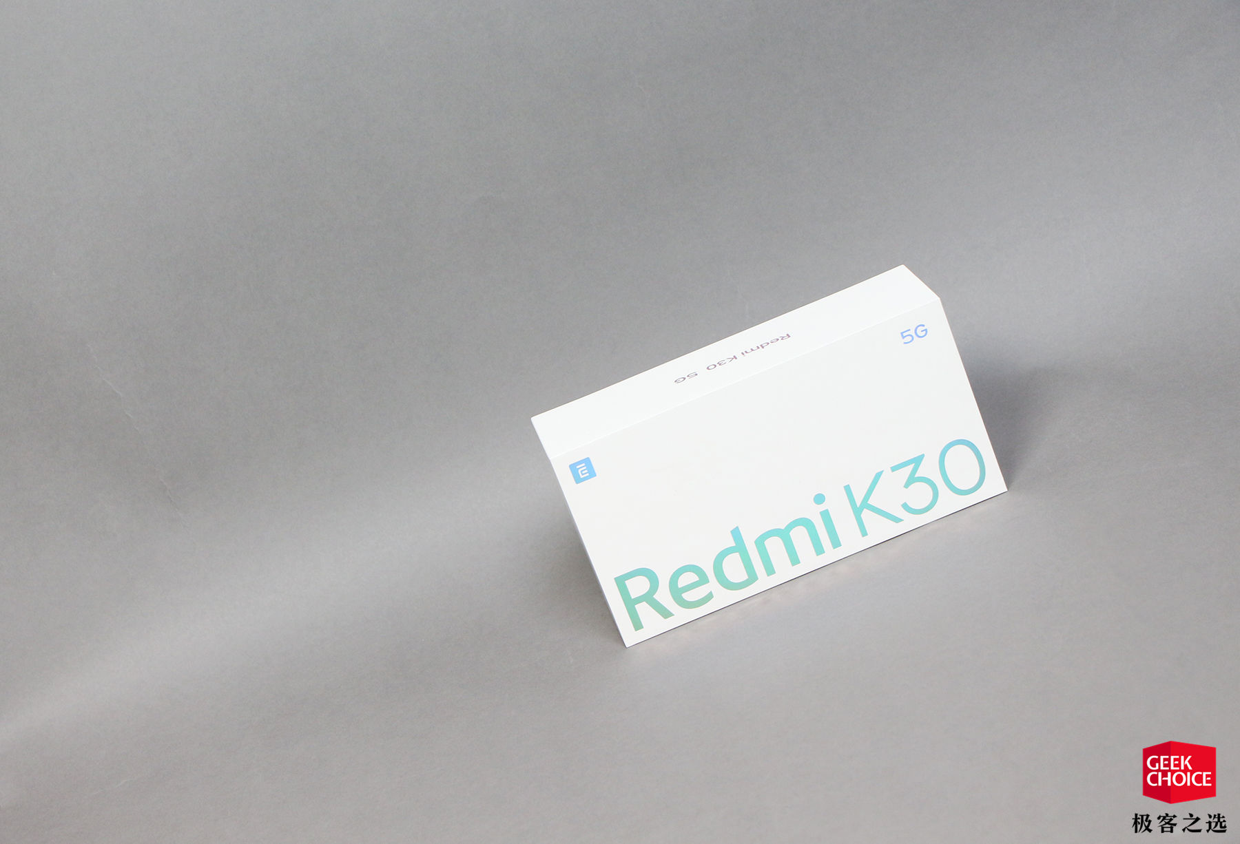 Redmi K30 5G 上手：1999 元，双模 5G、120Hz 屏幕、索