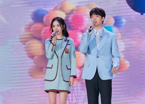 魏大勋杨幂秦岚到底什么关系 ddcf4e4934514c31841b1d8b9b368704.png