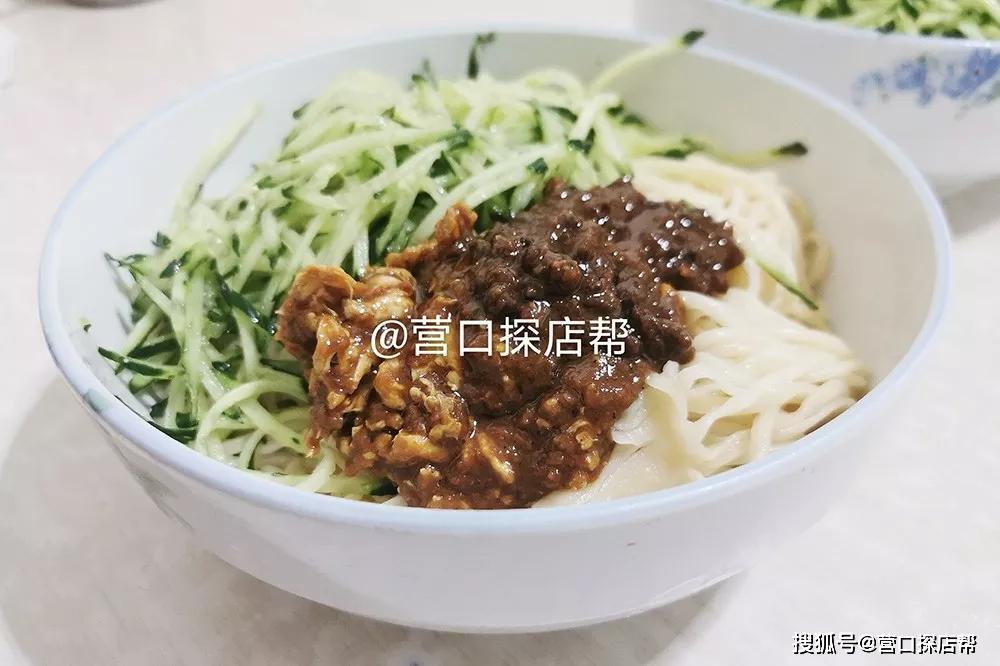 仅一碗营口大酱版肉蛋酱面,在"姜老大抻面"却吃出悬念