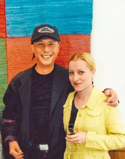 她是最惨“琼女郎”，婚后遭丈夫背叛，如今6
