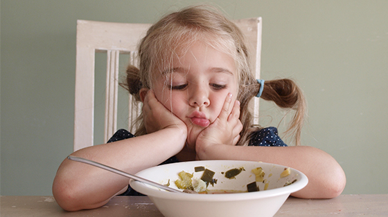  [家长最怕孩子厌食！儿科专家教你4招，让孩子好好吃饭！] 