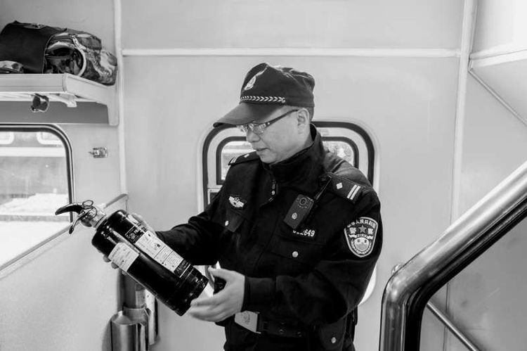 铁警日记 —《因为我是警察》