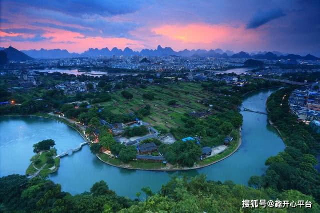 广西右江沿岸西江沿岸的县城发展得不错,平果和平南城建很棒