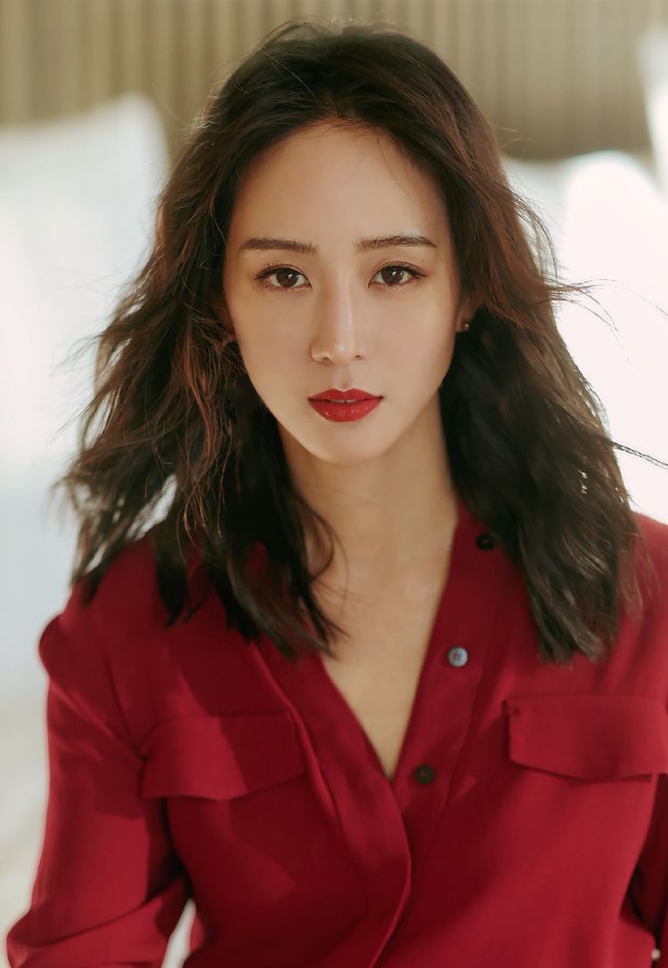 张钧宁尽显高情商,演技精湛、长相帅气的邱泽