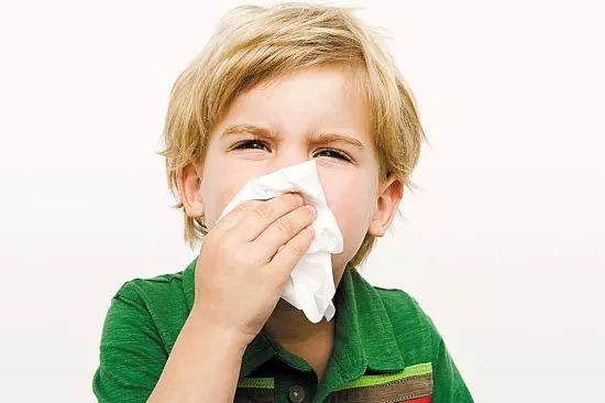 孩子老爱鼻塞,流鼻涕,鼻子呼呼,到底是感冒还是鼻炎